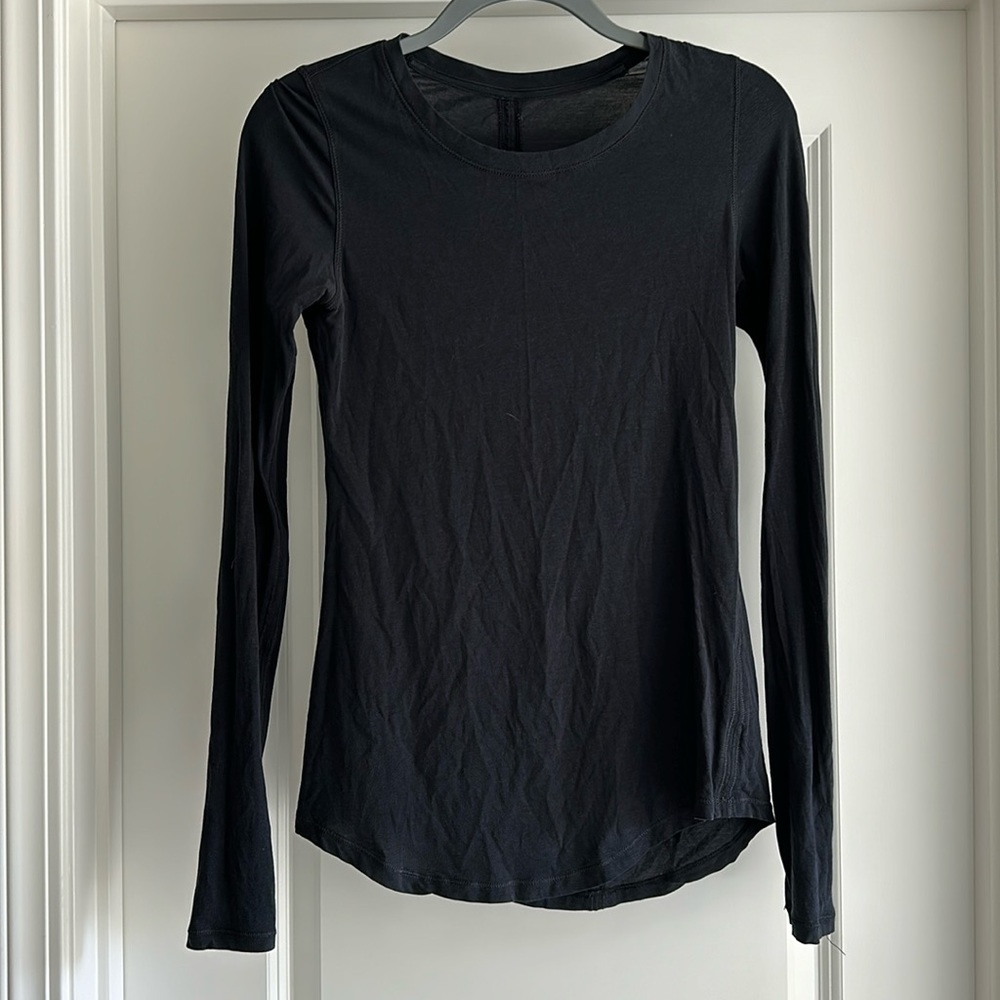 Long sleeve black shirt. Lululemon. Size 4